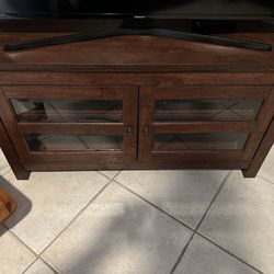 TV Stand Corner With Two Doors and Shelf 