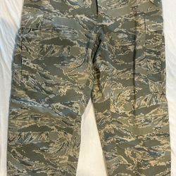 US Military Trouser All Purpose Environmental Camo Barrier Wear Men’s Size Small