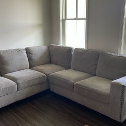 Ellendale Fabric Sectional - Great Condition