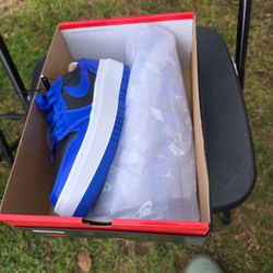 Air Jordan 1 Elevate Low Black White Hyper Royal.