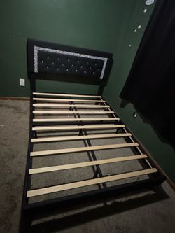 Full size headboard & bedframe