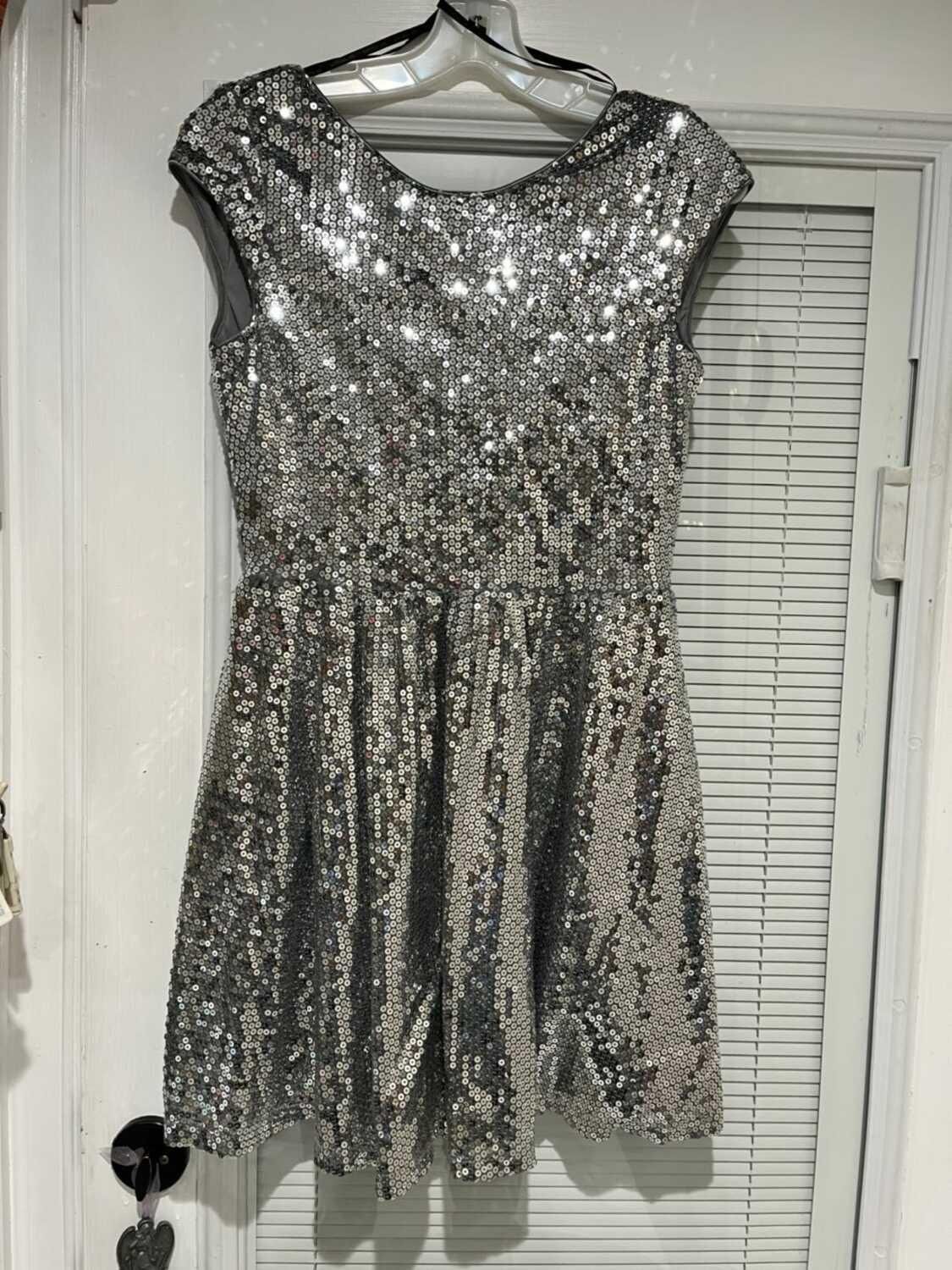 Dress sequins ladies/women size S (beautiful)