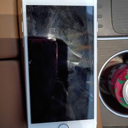 I Phone 7 32g. UNLOCKED 