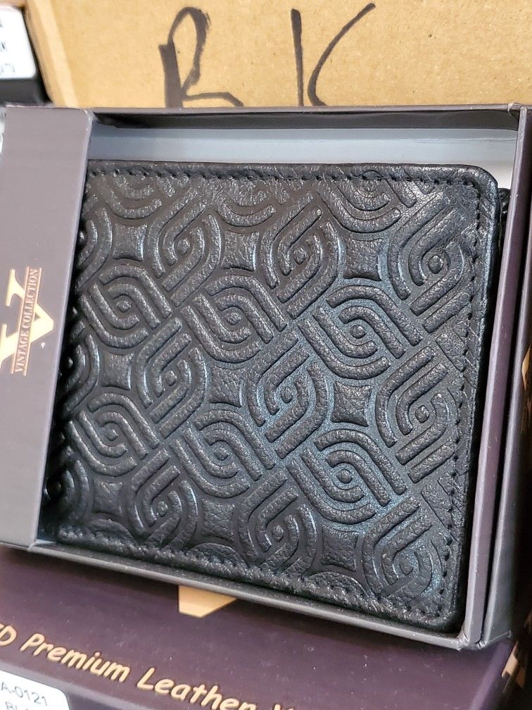 Genuine Leather Bifold Men's Wallet