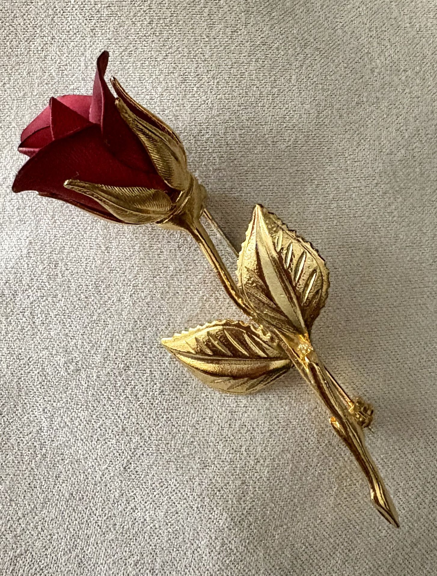 VINTAGE Covani Red Rose 🌹 Pin