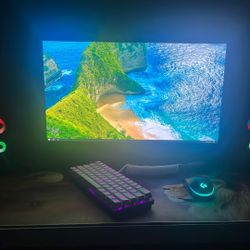 180 Hertz Monitor, Comes With Keyboard And Mouse.