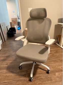 Kensaker Office Chair, White Grey