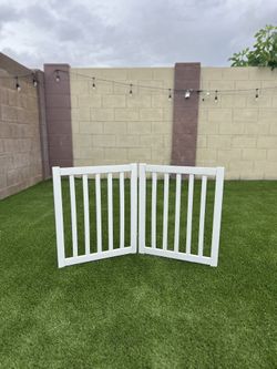 LRZS 2 Panel Freestanding Pet Gate (35th Ave & Bell Rd)