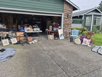 Moving sale