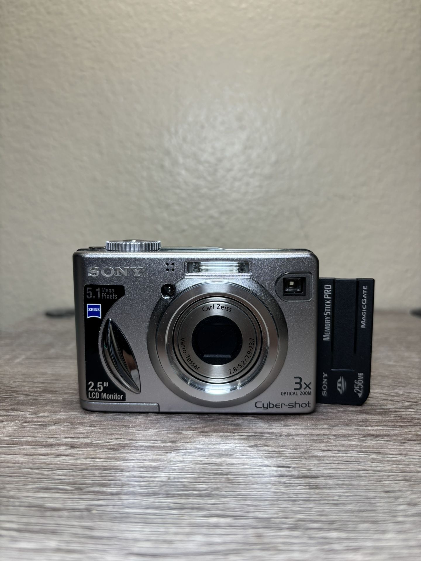 Sony Cybershot DSC-W5 5.1 MP Digital Camera