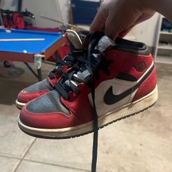 Jordan 1 Size 4.5Y