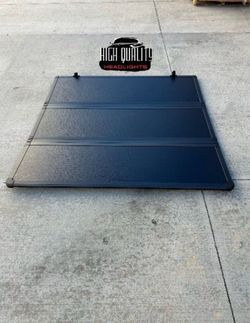 Ford F150 2015-2026 Hard Solid Tri fold tonneau cover