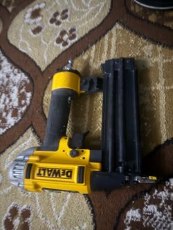 DEWALT DWFP12233 18 GA PRECISION POINT BRAD NAILER