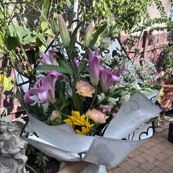 Valentine’s Day Flowers 