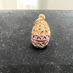 Beautiful Egg Pendant Pink 