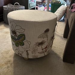 Ottoman/foot stool