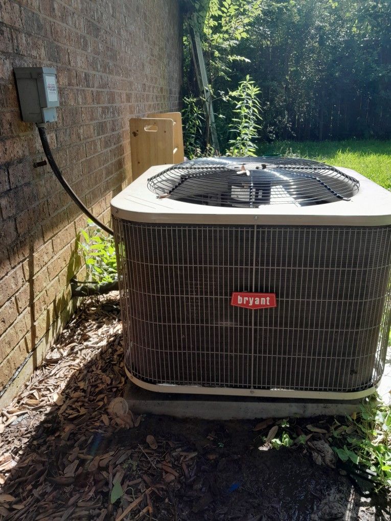 Bryant HEATING AND AC UNIT