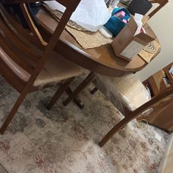 Dinning Room Table With 4 Chairs