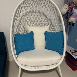 Open Wave Cave Chair