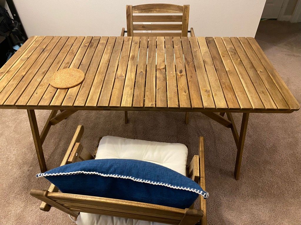 Wooden Table & Chairs (Outdoor/Indoor)