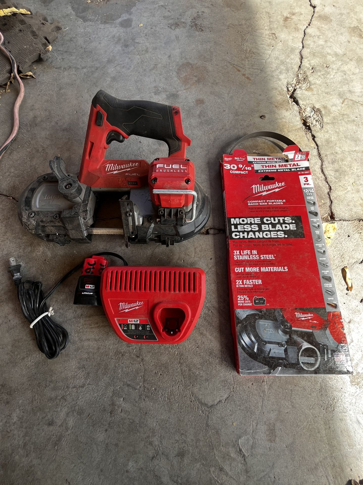 Milwaukee Bandsaw