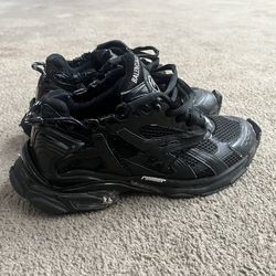 Balenciaga Runners 