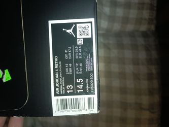 Jordan 4s "Lakers" size 13