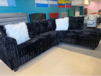 Sectional sofa black