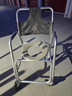 Adjustable Camode