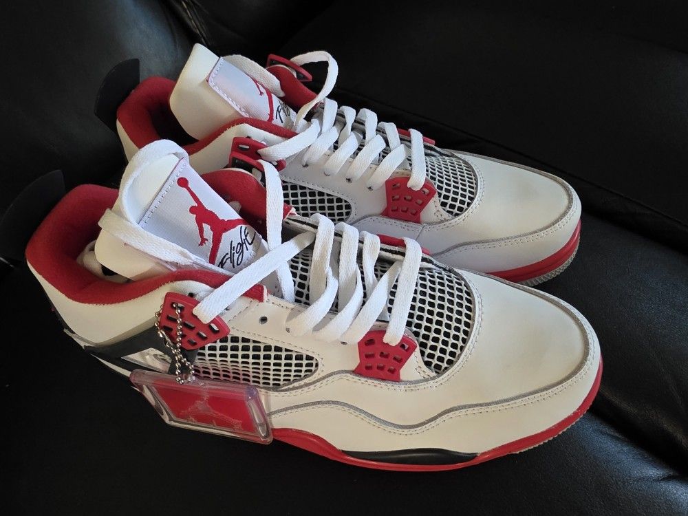 Jordan 4 Size 9 Men 