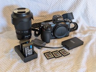 Nikon Z6 Mirrorless Camera with 24-200mm lens and more (make an offer)