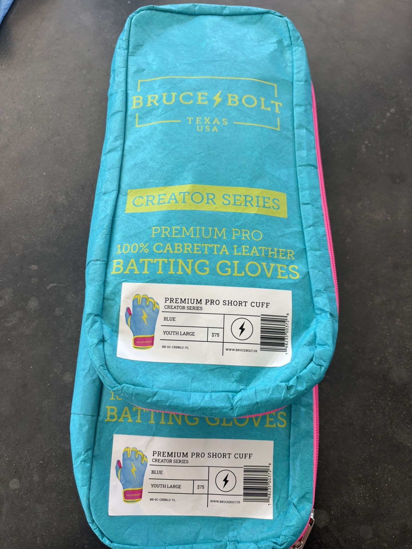 Bruce Bolts Short Cuff Youth