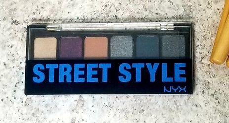 Street Style Shadow Palette