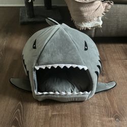 Plush Shark Bed for Small/Medium Pets