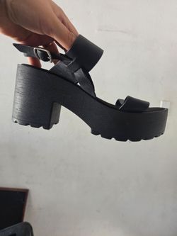 Women's sandals