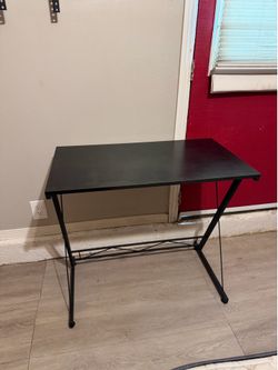 Small desk free !