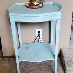 Antique side accent table