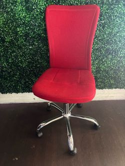 Red Mesh Office Chair No Armrests