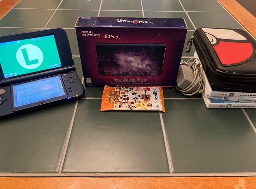 Handheld Mint Condition New 3DS XL GALAXY EDITION 