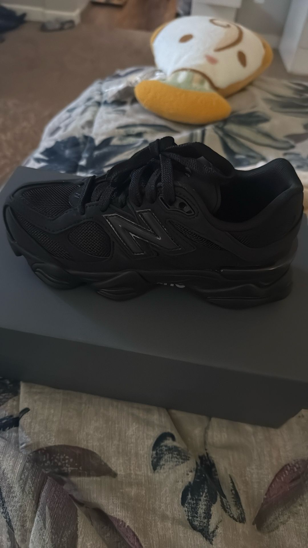 Kids New Balance Size 3.5 Black