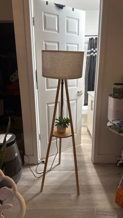 Wood tripod floor lamp