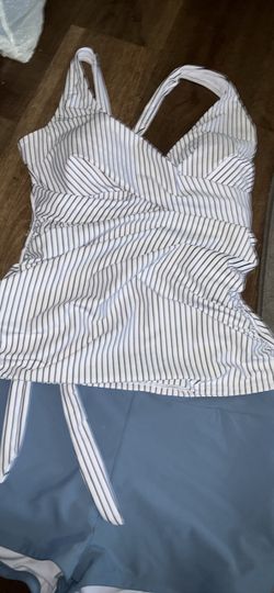 Two-Piece Tankini Swimsuit Set