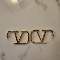 Valentino Garavani V Logo