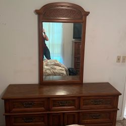 Dresser Set