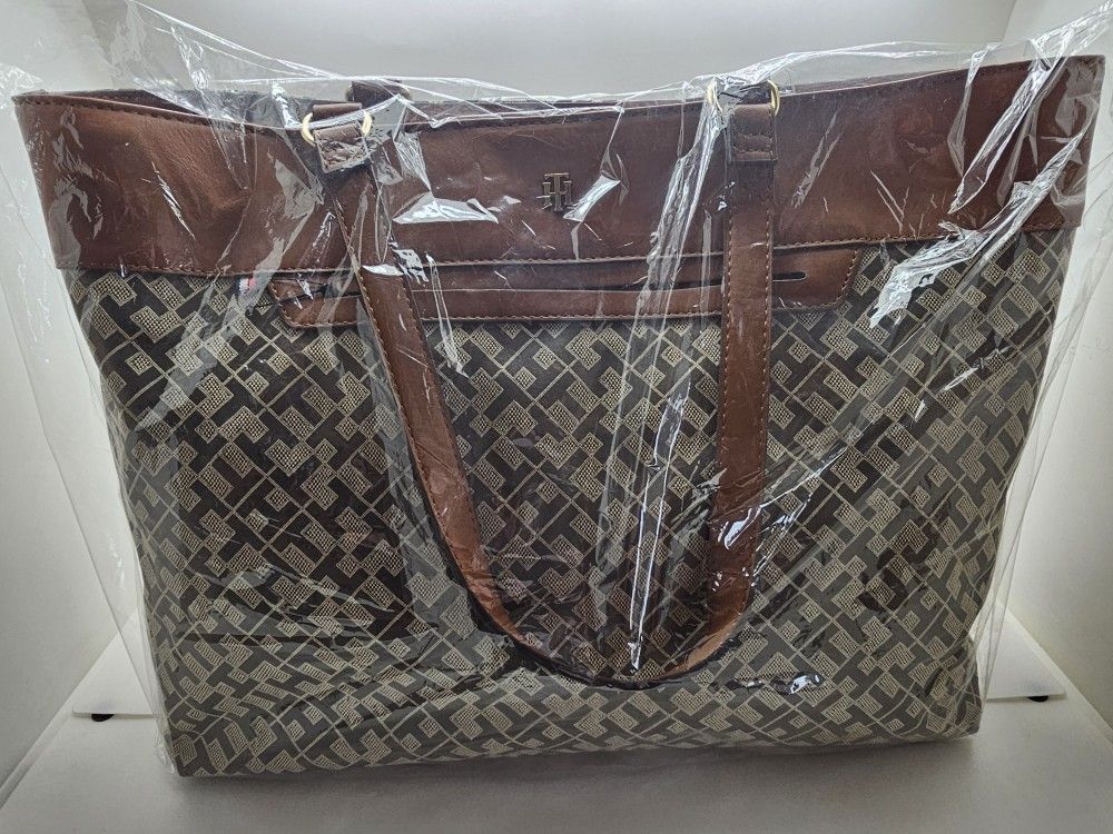 Tommy Hilfiger Tote