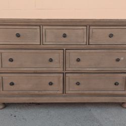 Modern Dresser 