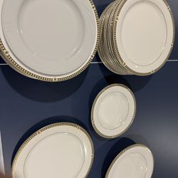 Assorted Dinner plates 