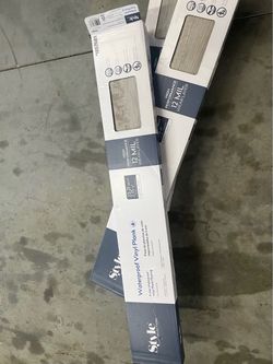 12-mil × 7-in W × 48-in L Waterproof Click Lock Luxury Vinyl Plank Flooring 23.21-sq ft