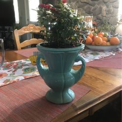 Urna 22”High Greco Román ,  Mini Red Roses  On Time  For Valantines! Garden. Flowers ,