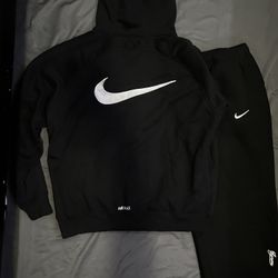 Supreme x Nike Air Max Full Tracksuit - Black Fleece Hoodie & Joggers (LARGE AND XL)